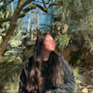 Meet your Posher, Desiree